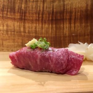 Meet your Posher, Linda